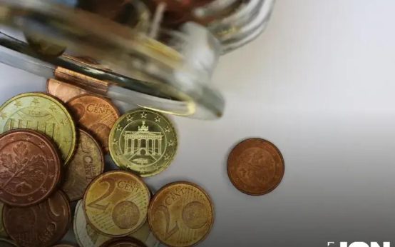 How to Stop Impulse Buying and Save More Money Today