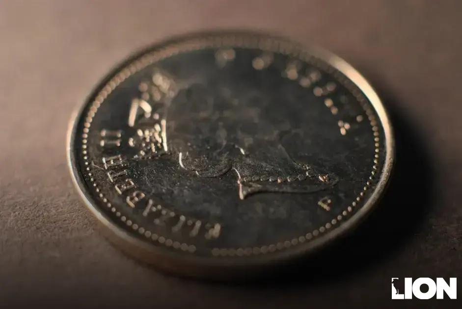 Human Advisors: The Personal Touch