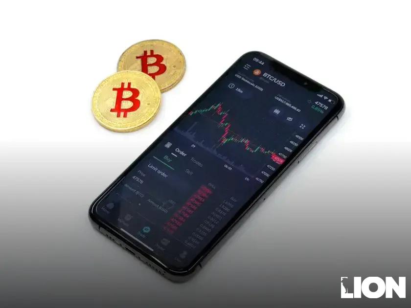 Impact of FinTech on Traditional Banking Systems